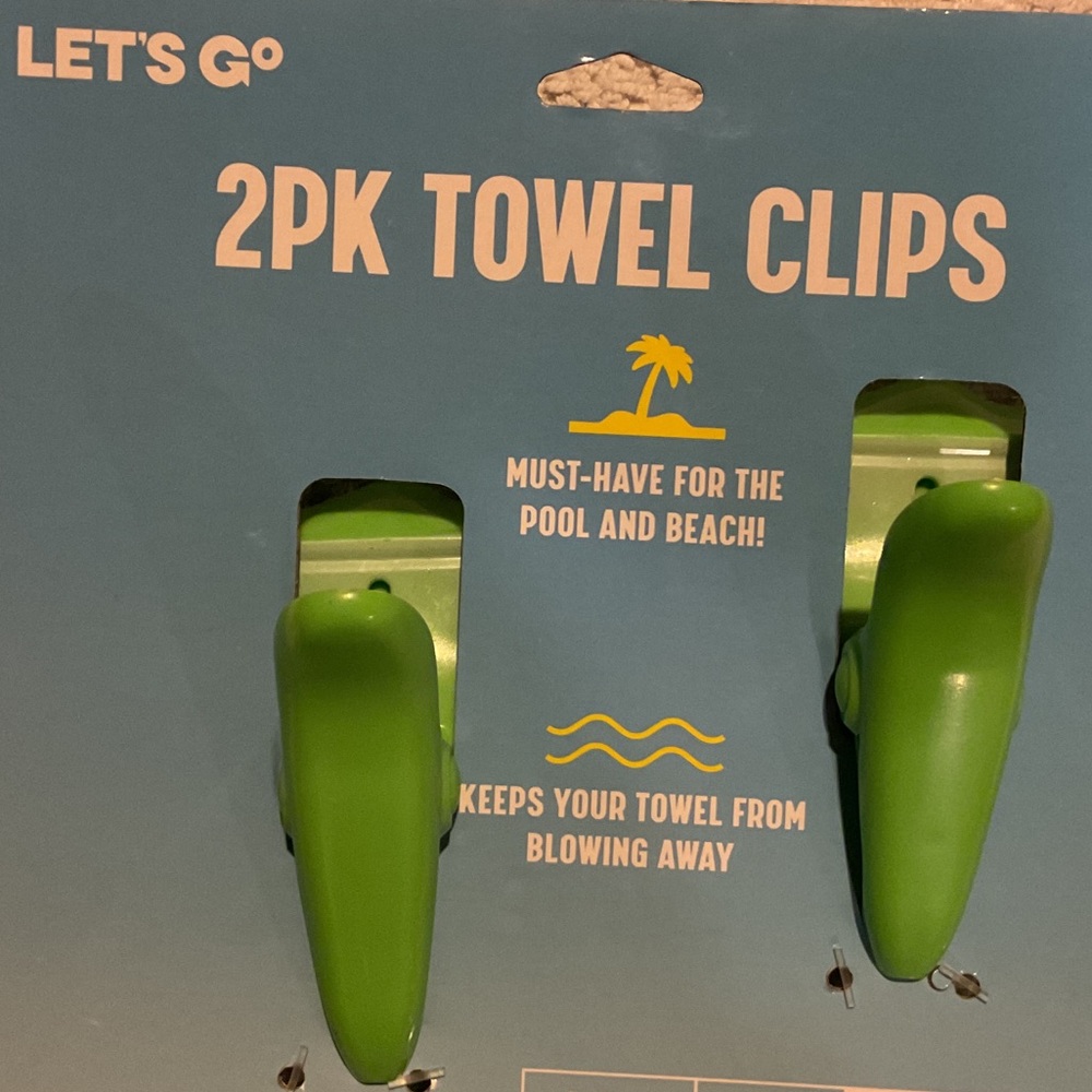 Green Margarita Glass Towel Clips - Picture 2 of 2